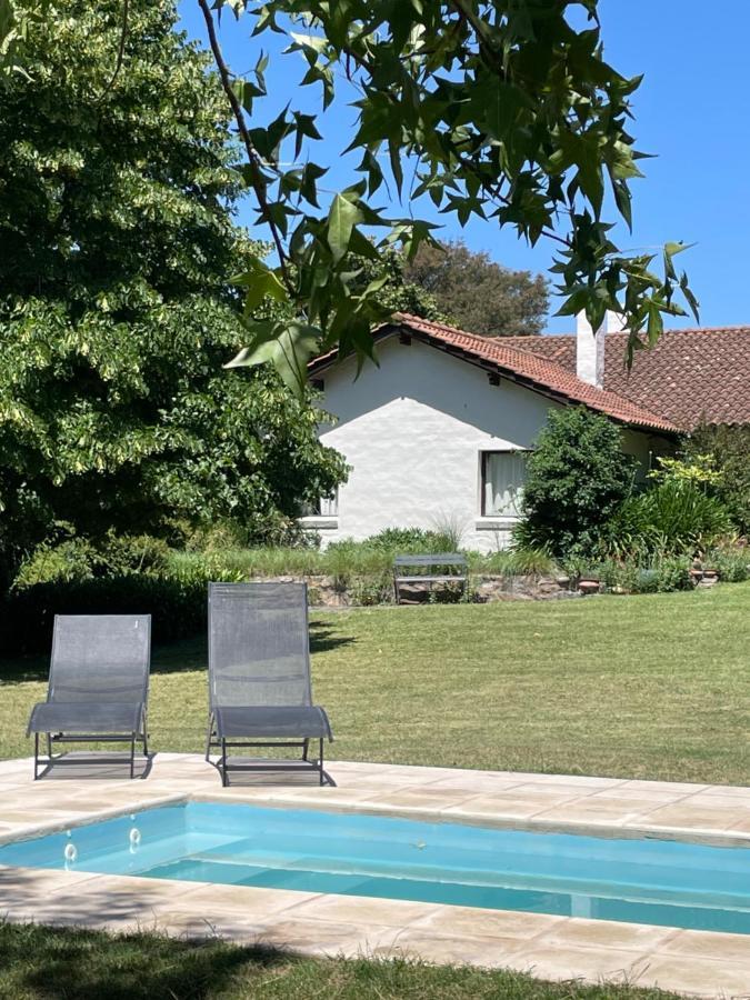 Golf - Casa De Huespedes Villa ตันดิล ภายนอก รูปภาพ